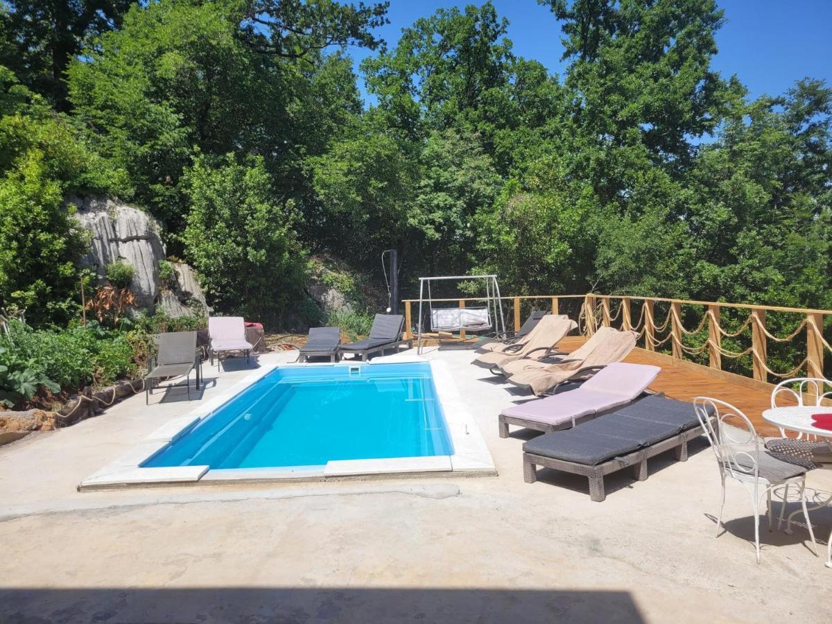 Ferienwohnung mit beheiztem Pool Kroatien Herbst und Winter Lovran Exterior foto