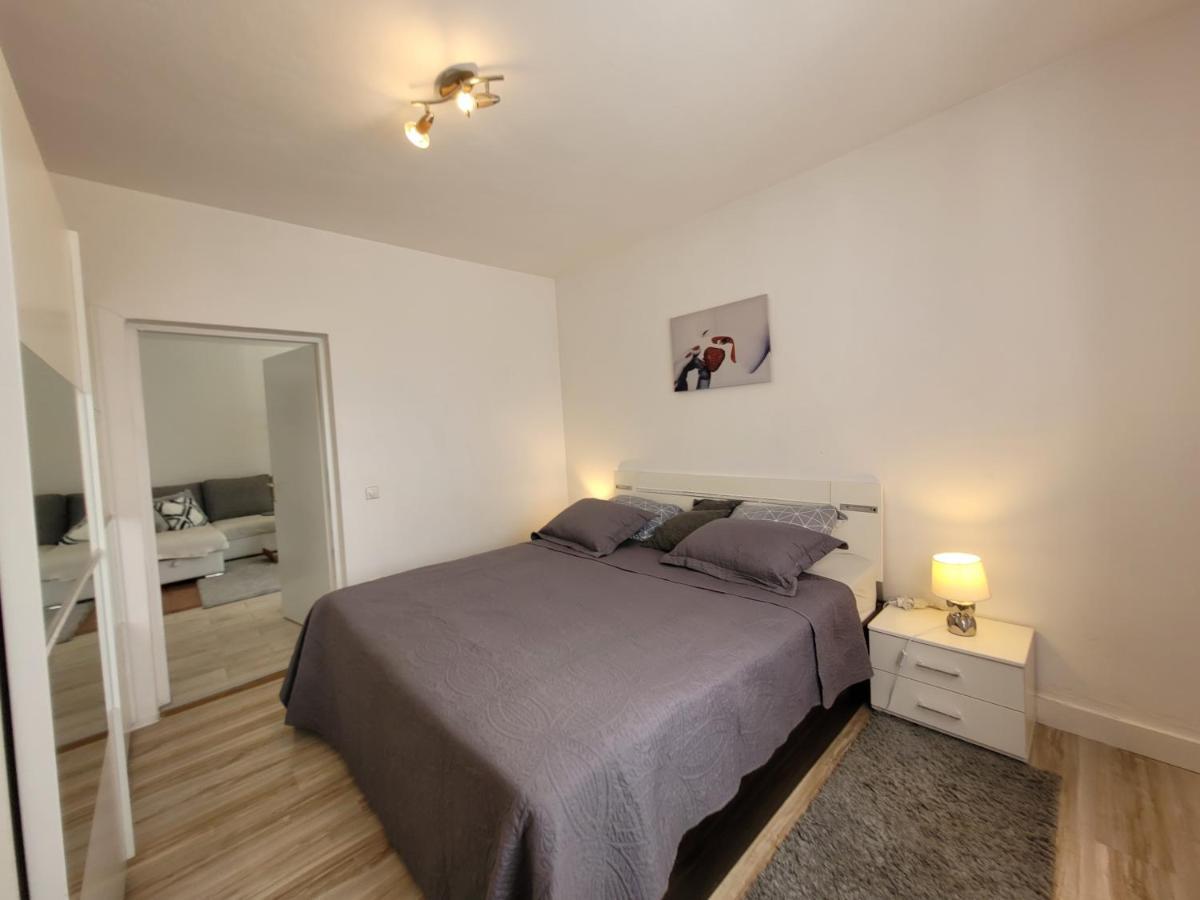 Ferienwohnung mit beheiztem Pool Kroatien Herbst und Winter Lovran Exterior foto